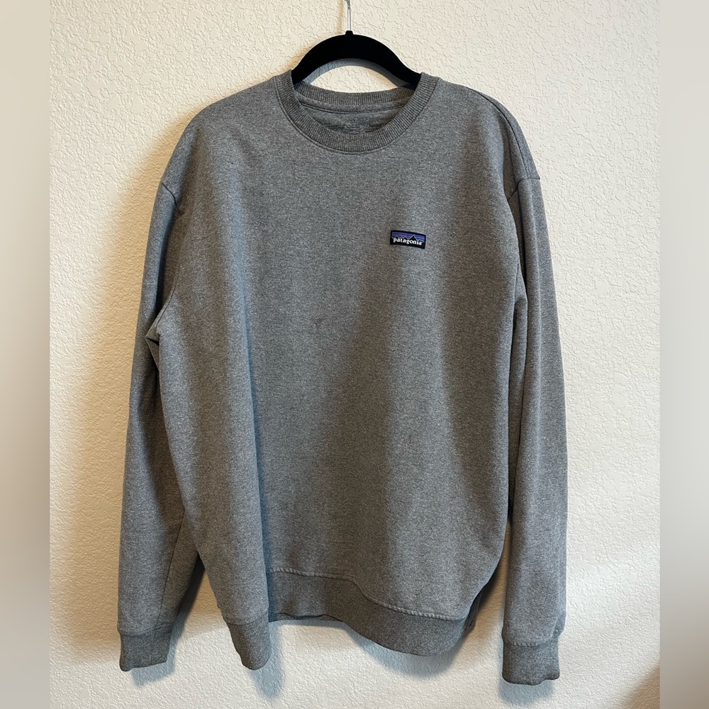 Patagonia grey pullover